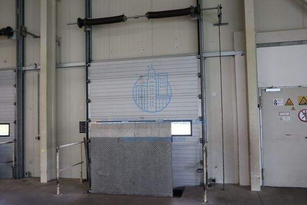 Sektionaltor - Laderampe