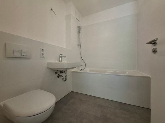 Badezimmer mit Wanne