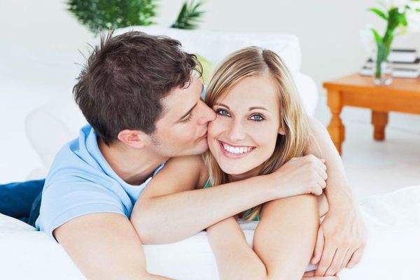 Glücklich im neuen zu Hause