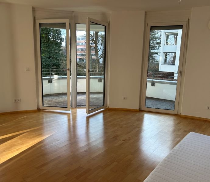 4 Zimmer Wohnung in München (Schwabing-Freimann)