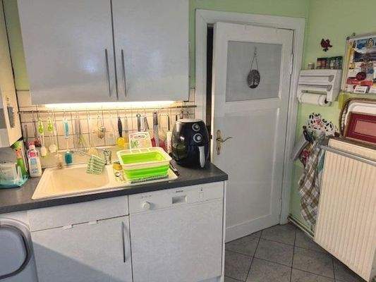 Tür zum Vorratskeller