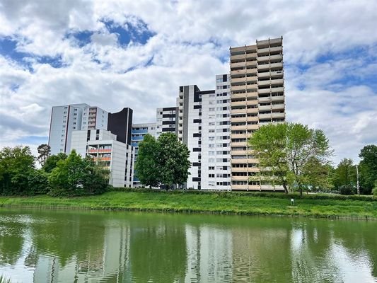 direkt am Kanal