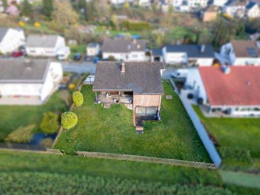 Bungalow zum Vollenden in Top-Lage von Gersweiler