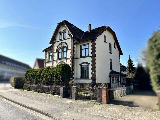  Ansicht mit Zugang zum Haus