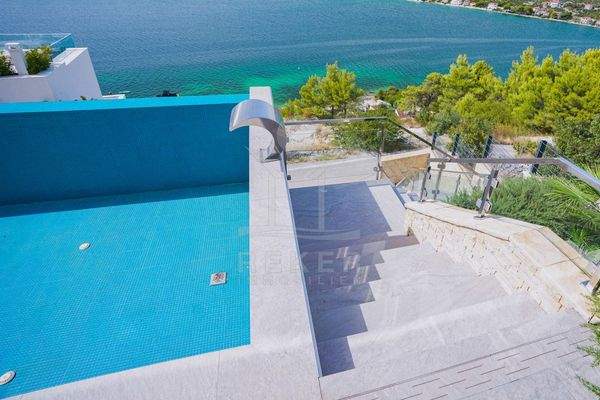 31 m² Infinity-Pool