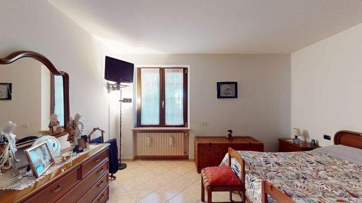 TR-074-9-Proprieta-su-2-livelli-a-Monzambano-11282