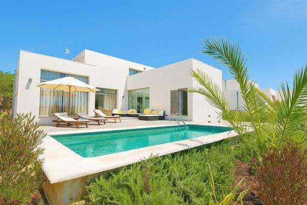 Moderne Villa mit Pool und Sonnenterrasse in Crestatx