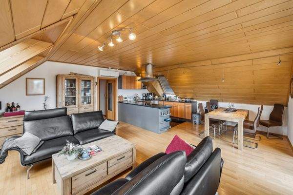 Wohn- Esszimmer Wohnung DG 