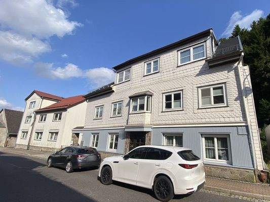 Straßenansicht Westseite