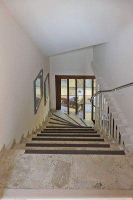 Treppe  zum Dachgeschoss