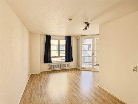 Schlafzimmer mit Balkonzugang