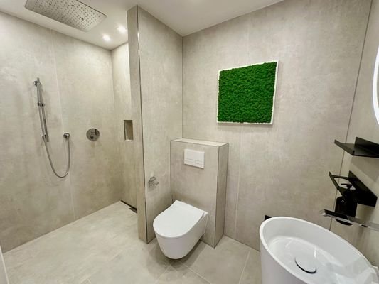 Gäste WC mit Dusche