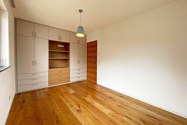 Kinderzimmer mit Einbauschrank