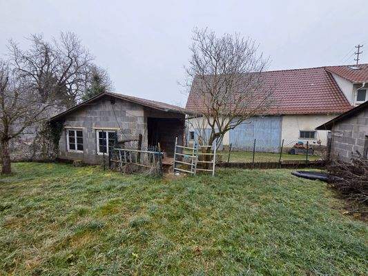 Gartenhaus  und Scheune