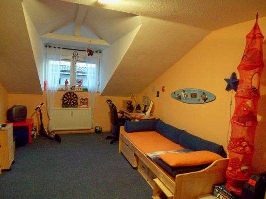 Kinderzimmer 2 (Büro/Gast)