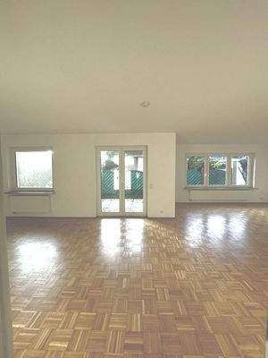 PHOTO-2025-11-05-11-33-47 3.jpg