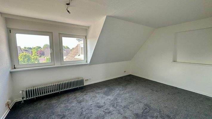 H re Wohnen OG 3.JPEG