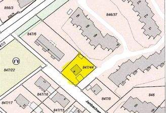 Grundstück (gelb gekennzeichnet)