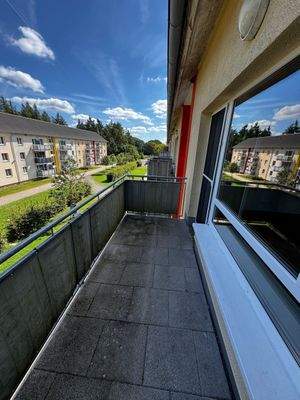 Moderner Balkon mit Aussicht