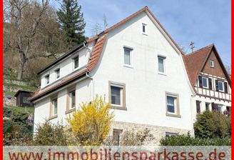 schönes 1-/2-Familienhaus mit Garten und Garage!