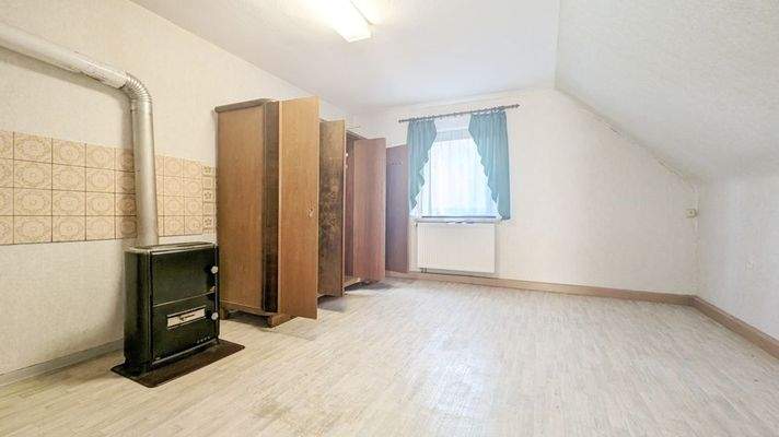 OG - Zimmer mit Küchenanschluss