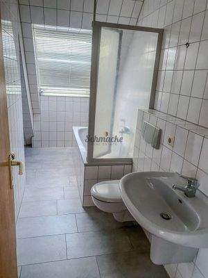 Badezimmer DG rechts