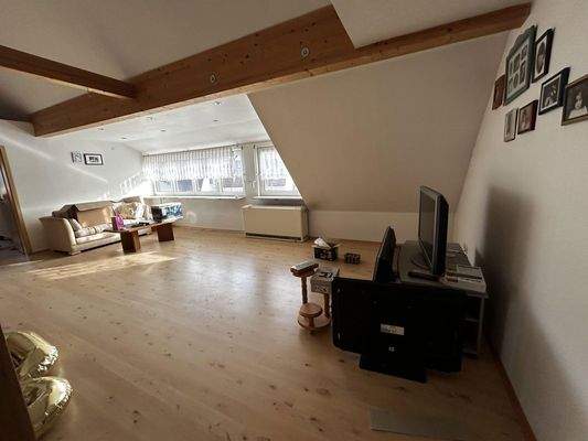 Ausgebauter Wohnraum im DG