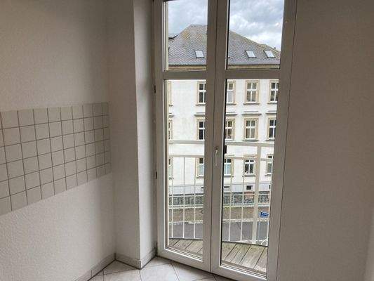 Küche mit Zugang Balkon