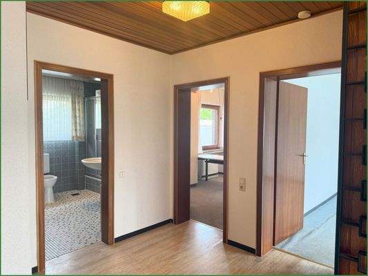 Vom Flur in die einzelnen Räume