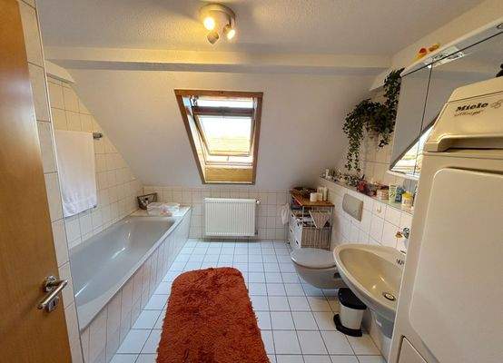 Privatwohnung gr. Bad