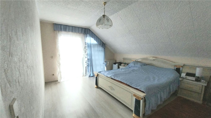 Schlafzimmer OG