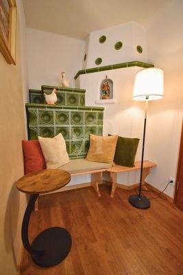 Kachelofen im Deluxezimmer