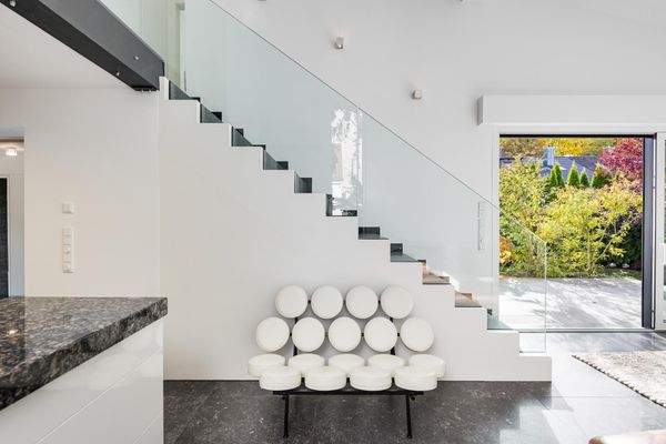 Treppenaufgang vom Wohnzimmer