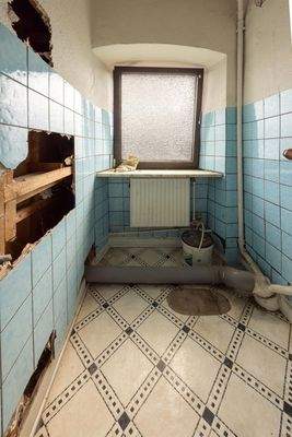 OG: Abstellraum, Platz für Gäste-WC