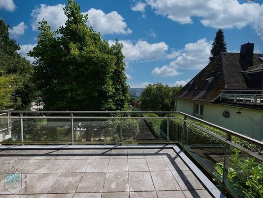 Terrasse mit Ausblick.jpg