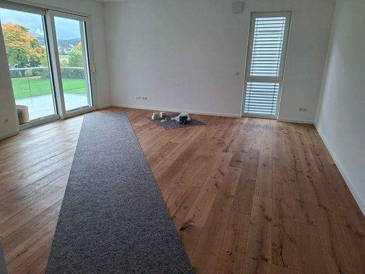 5. Teilsicht Essen-Wohnen-Balkon.jpg