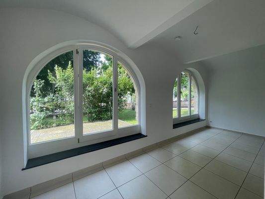 Wohnraum Blick zur Terrasse