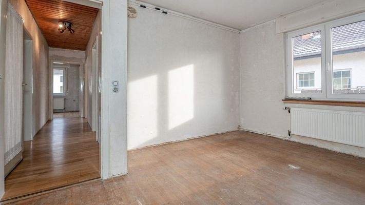 Schlafzimmer mit Flur OG