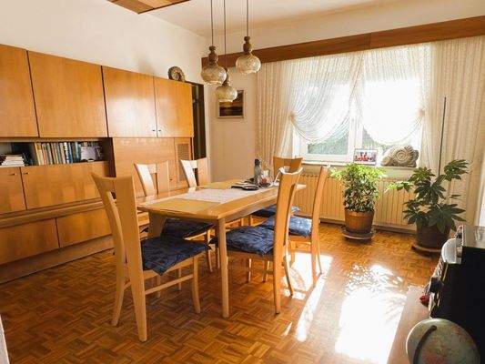 ... verbunden mit dem Esszimmer