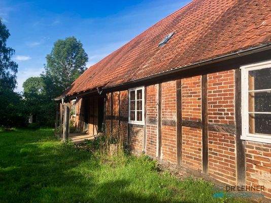 Hofansicht mit Haupteingang