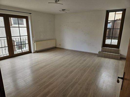 Wohnzimmer/ Esszimmer