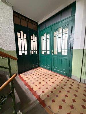 Blick zur Wohnungseingangstür