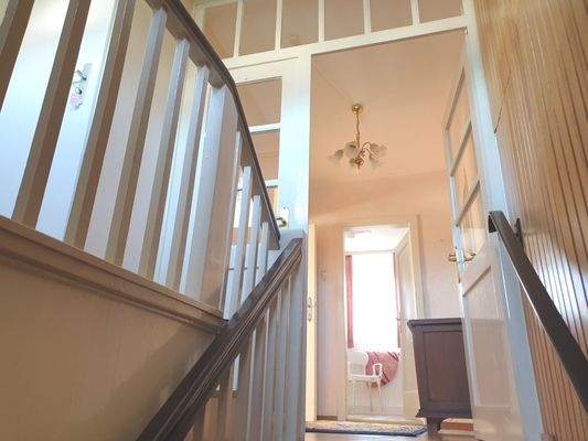 Blick von der Treppe ins Dachgeschoss