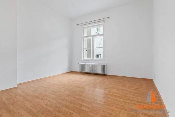 Blick ins große Wohnzimmer