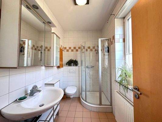 Bad Einliegerwohnung EG