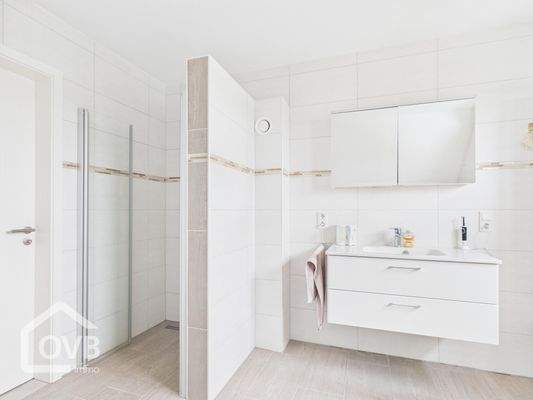 Dusch-/ Wannenbad DG