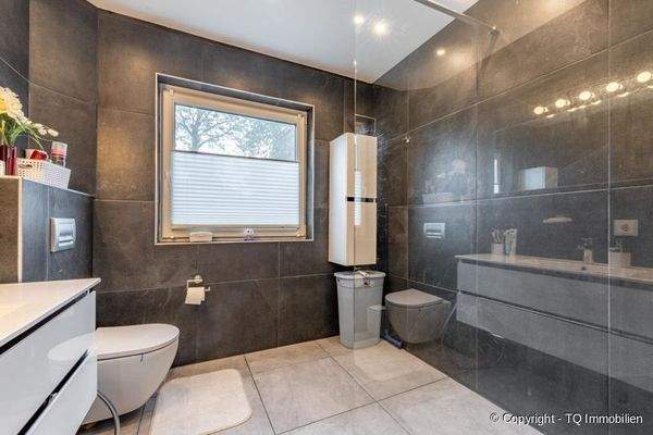 Duschbad im EG