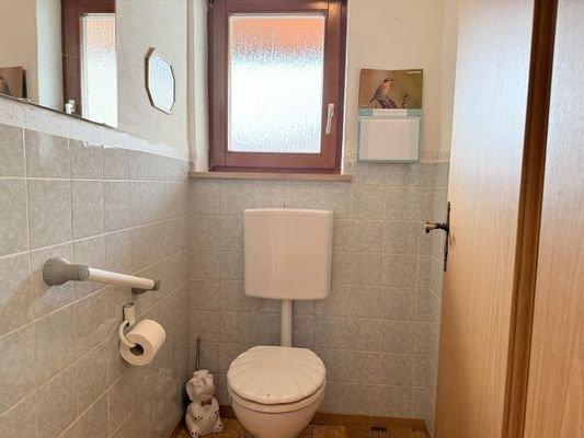 OG WC - Immobilien Baumeister Neuburg.jpg