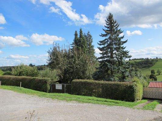 Grundstück Rosshalde 80 Zugang.JPG