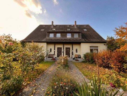 Haus20_Front_MEDIUM (1)